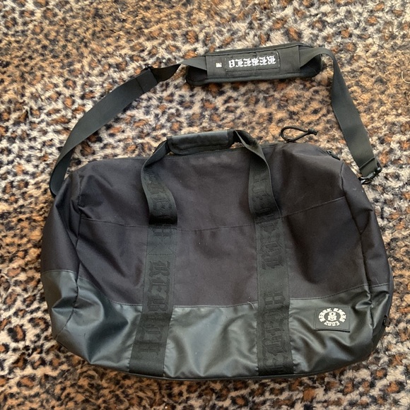 Rebel8 Weekender Duffel Bag - Picture 5 of 10